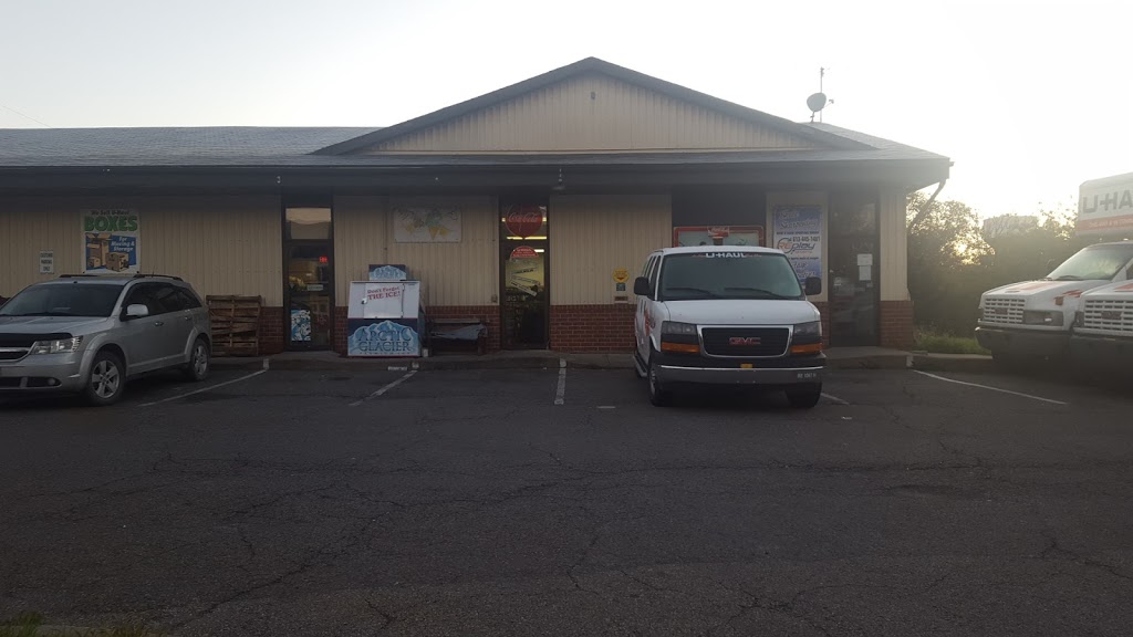 Town & Country | 91B Mill St, Russell, ON K4R 1E3, Canada | Phone: (613) 445-3162