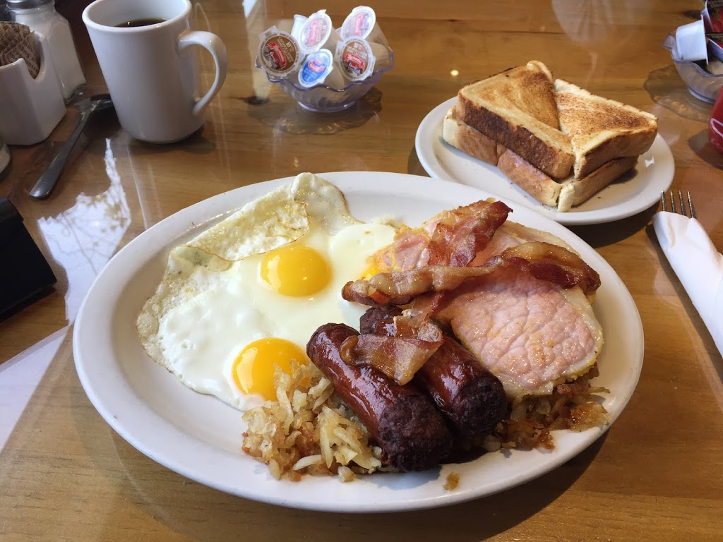The Original Moms Restaurant | 65 Bell Farm Rd, Barrie, ON L4M 5G1, Canada | Phone: (705) 726-8761