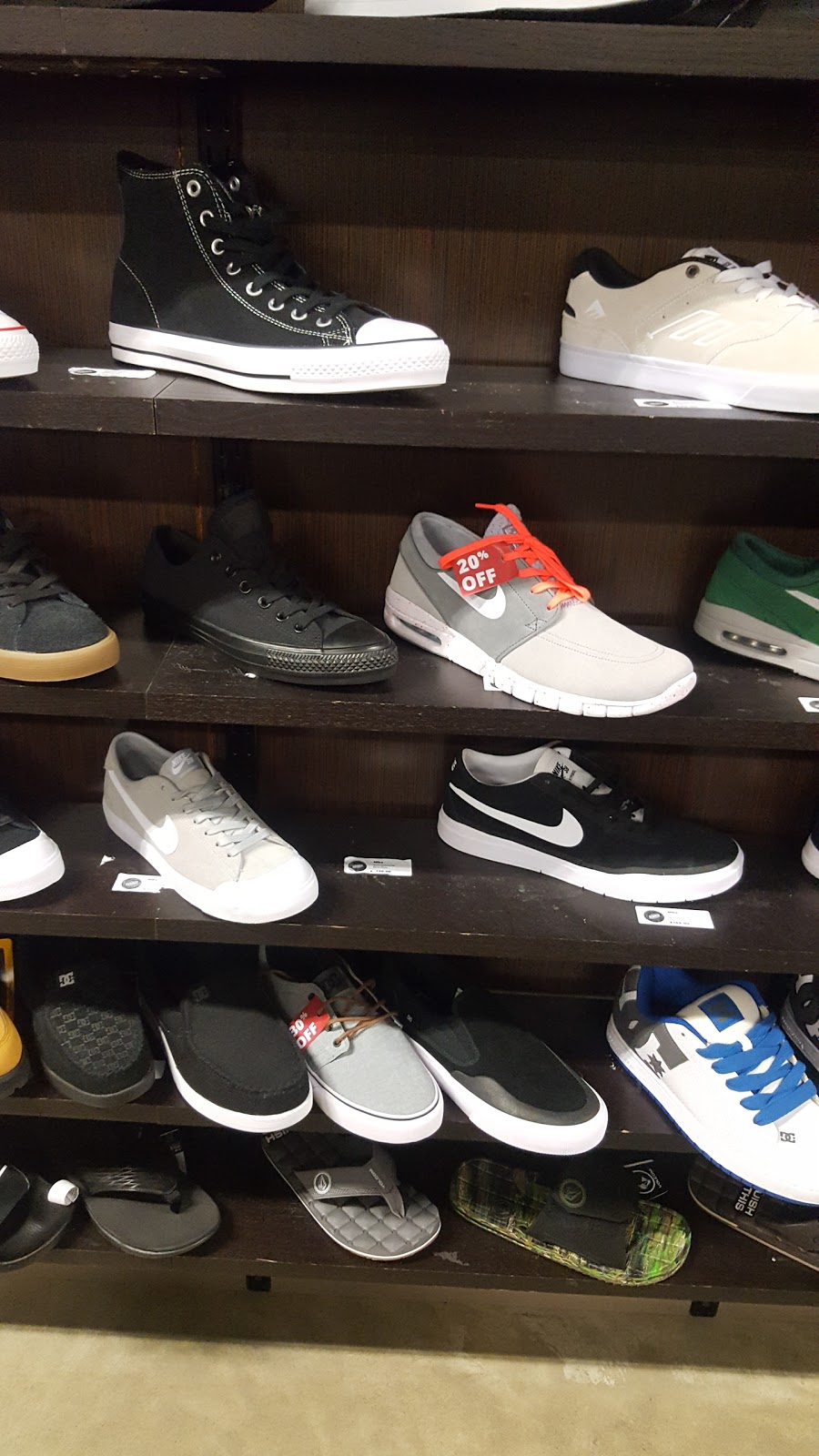 The Source Snowboards and Skateboards | 17548 100 Ave NW, Edmonton, AB T5S 2S2, Canada | Phone: (780) 489-9476
