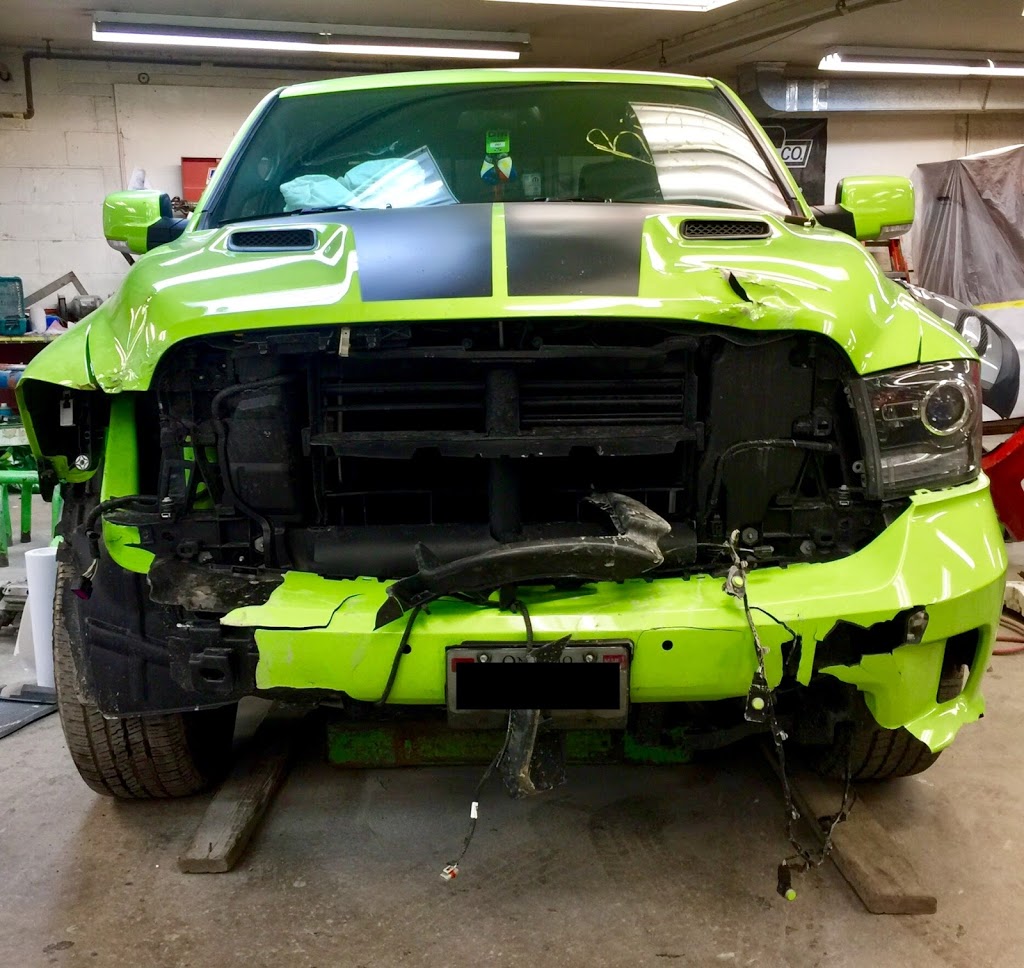 Baseline Collision | 1019 Toy Ave, Pickering, ON L1W 3N9, Canada | Phone: (905) 686-2075