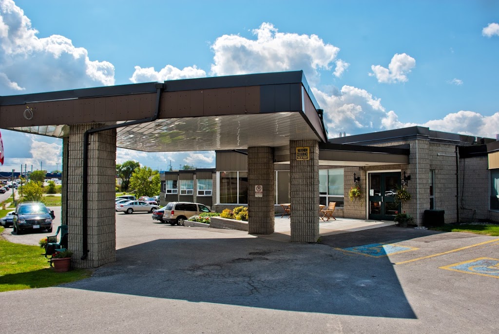 MacKenzie Place Long-Term Care Home | 52 George St, Newmarket, ON L3Y 4V3, Canada | Phone: (905) 853-3242
