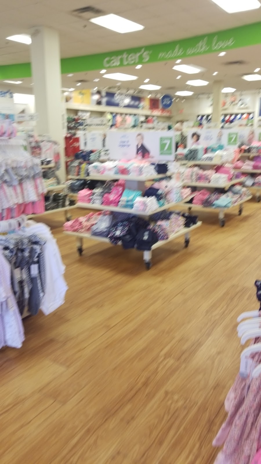 OshKosh Bgosh - Curbside Available | 7500 Lundys Ln, Niagara Falls, ON L2H 1G8, Canada | Phone: (905) 356-0714