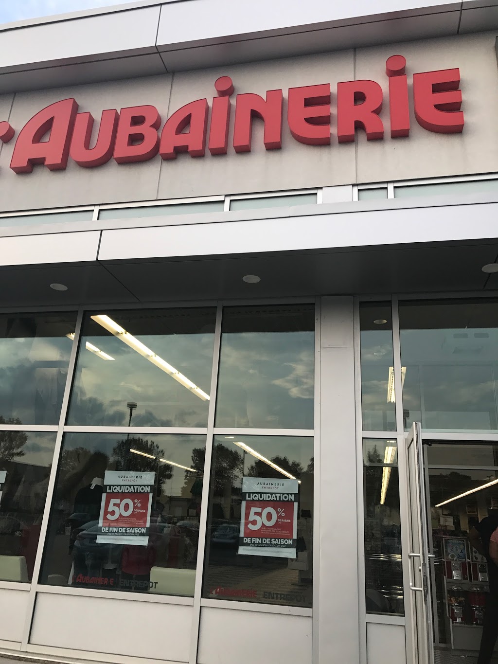 Aubainerie Entrepôt | 965 Boulevard Curé-Labelle local h, Laval, QC H7V 2V7, Canada | Phone: (450) 978-3033