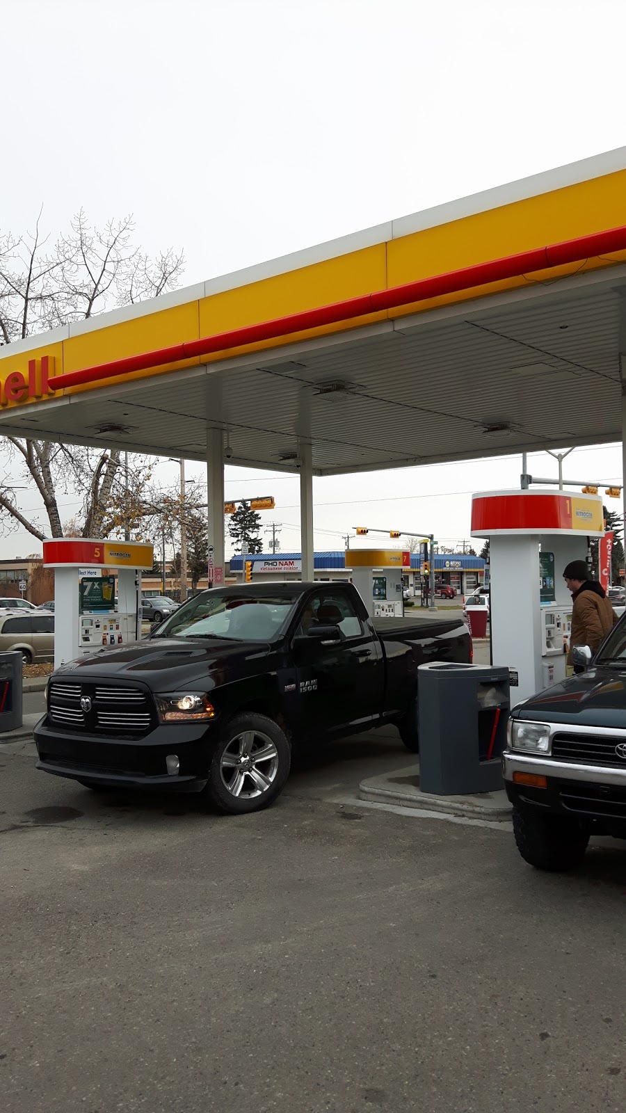 Shell | 8251 Fairmount Dr SE, Calgary, AB T2H 0Y7, Canada | Phone: (403) 252-2505