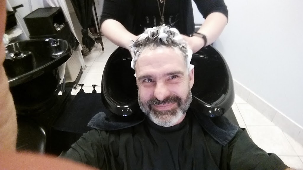 The Mane Obsession Ltd | 755 Bayridge Dr, Kingston, ON K7P 2P2, Canada | Phone: (613) 384-7082