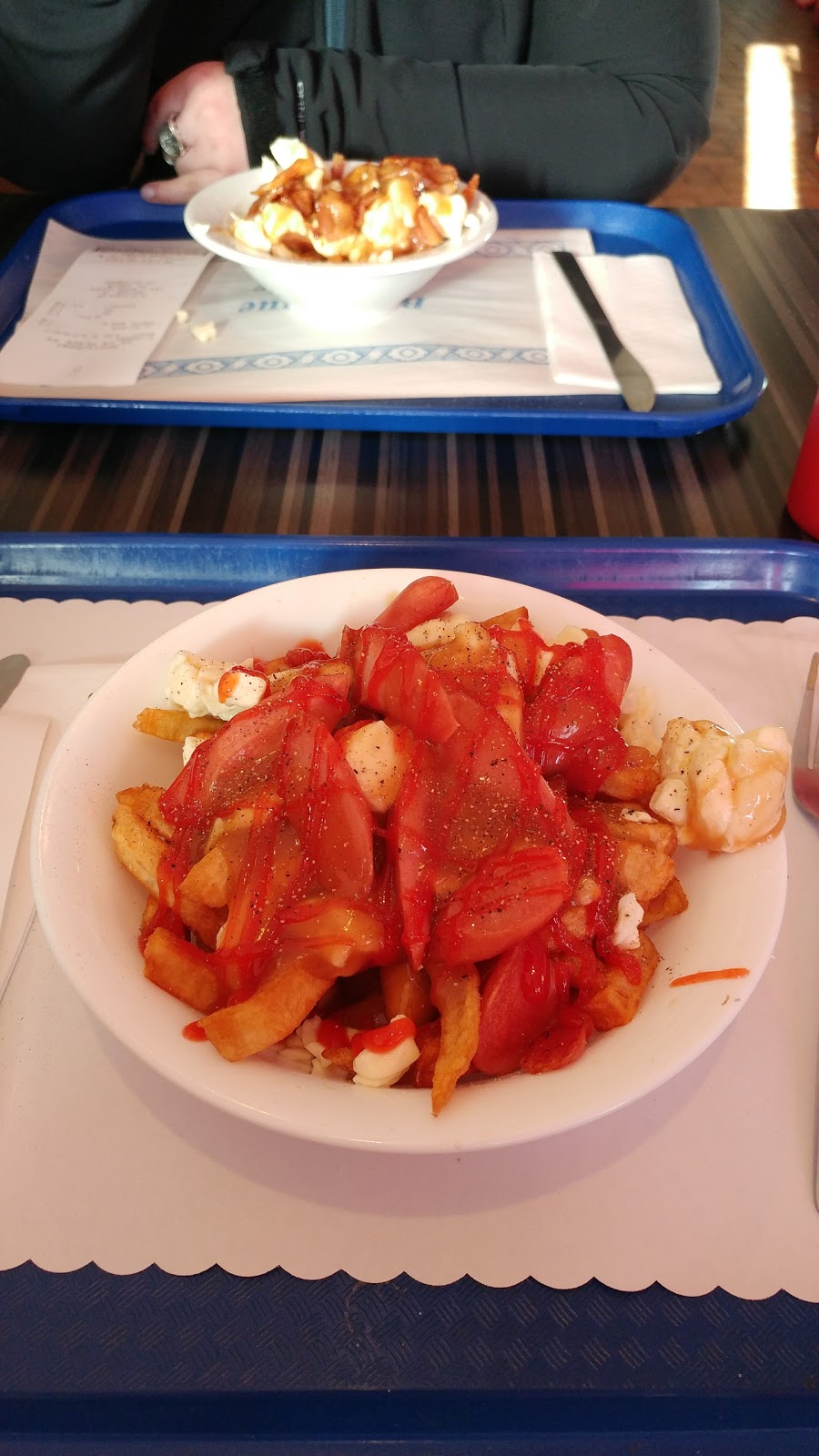 Restaurant La Place | 20 St Jacques S, Coaticook, QC J1A 2N7, Canada | Phone: (819) 849-6123