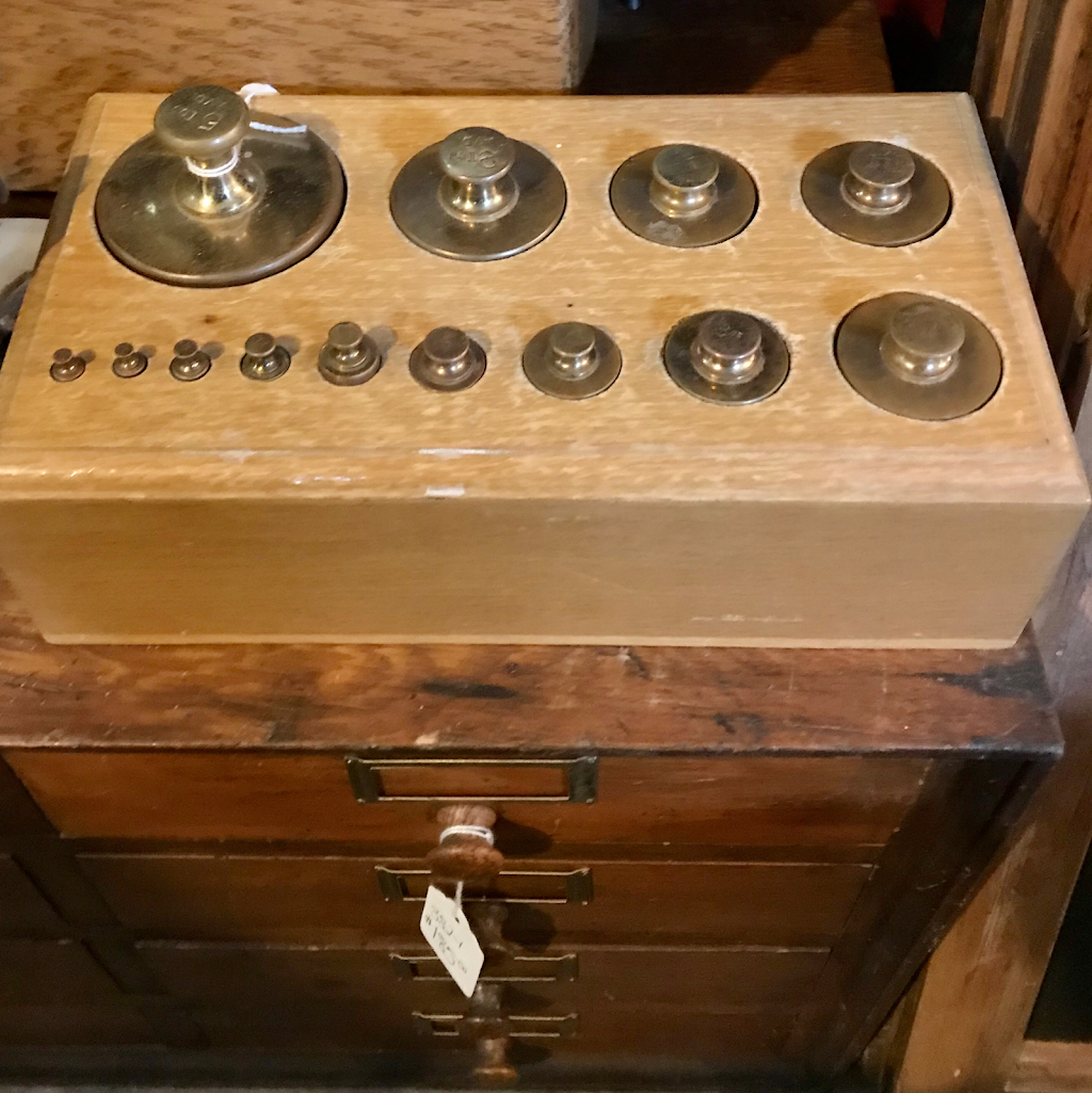 TNTree Antiques & Collectibles | 2041 Lone Pine Dr, Port Sydney, ON P0B 1L0, Canada | Phone: (705) 644-1952