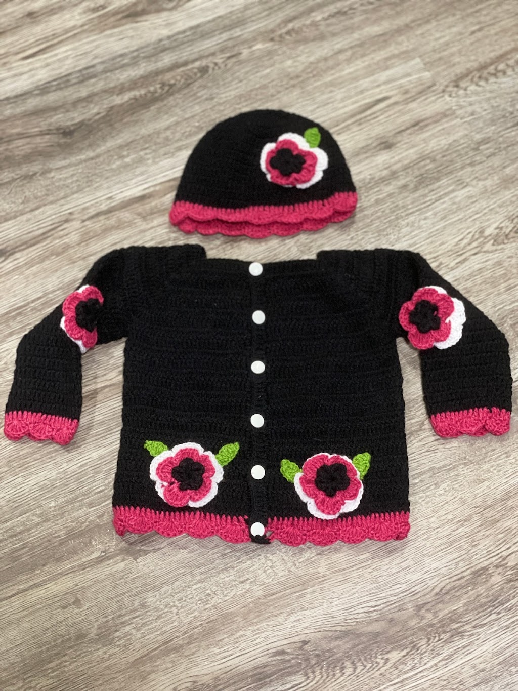 Babyknityeg | 3376 Weidle Way SW, Edmonton, AB T6X 1A3, Canada | Phone: (780) 707-0116