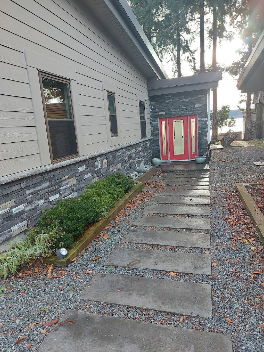Profiles Inc Brad and Moe | 6589 Klahanie Dr, Powell River, BC V8A 0C1, Canada | Phone: (778) 338-8014