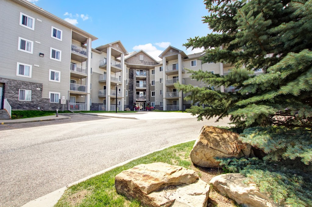 Somerset Pointe Apartment Homes | 7000 Somervale Ct SW, Calgary, AB T2Y 4M2, Canada | Phone: (403) 879-3143