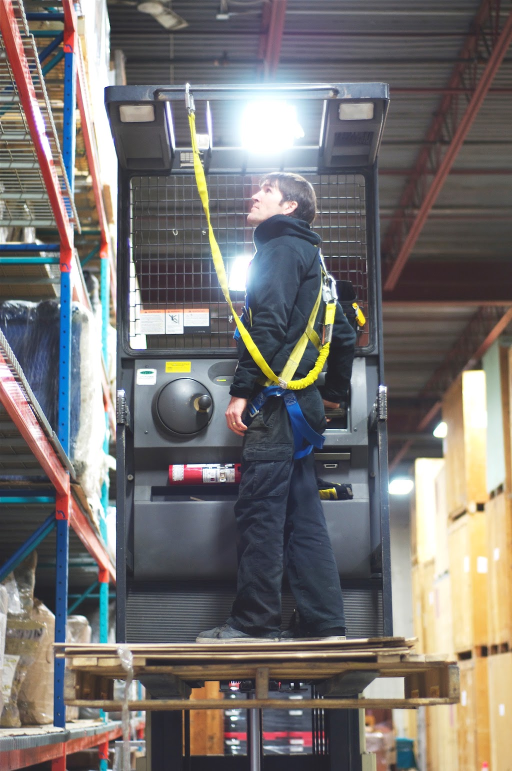 Ottawa Logistics Fulfillment | 1270 Humber Pl, Ottawa, ON K1B 3W3, Canada | Phone: (855) 547-1527