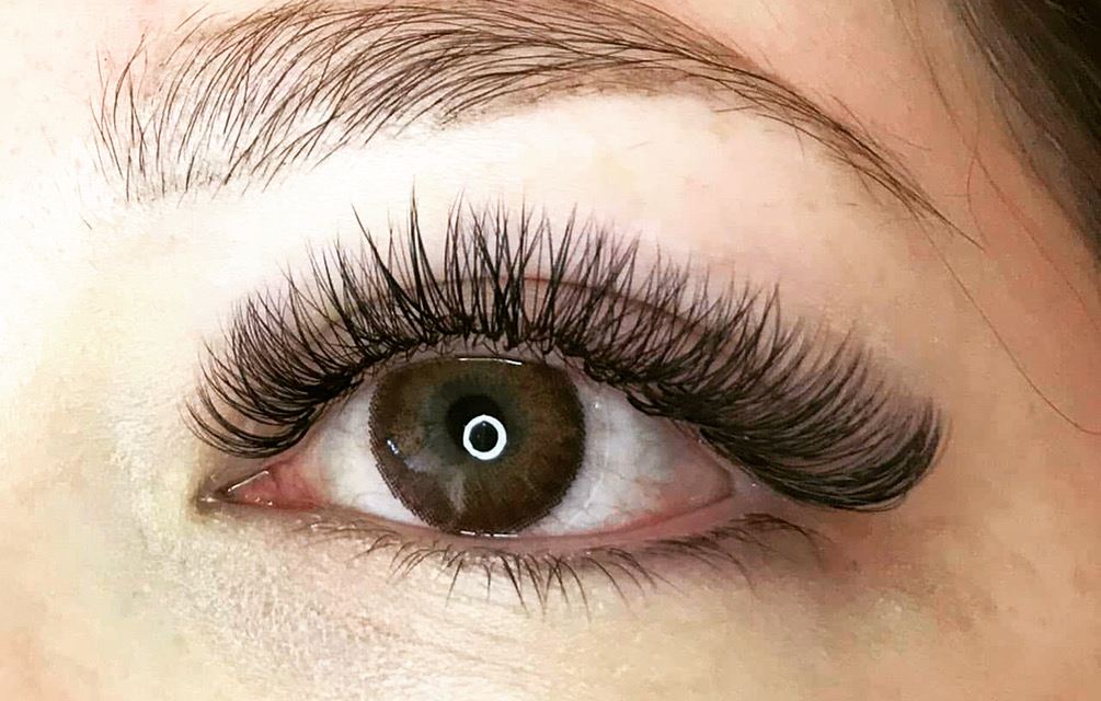 Lash Out | 3105 Stonehaven Pl, Duncan, BC V9L 0A3, Canada | Phone: (705) 718-2141