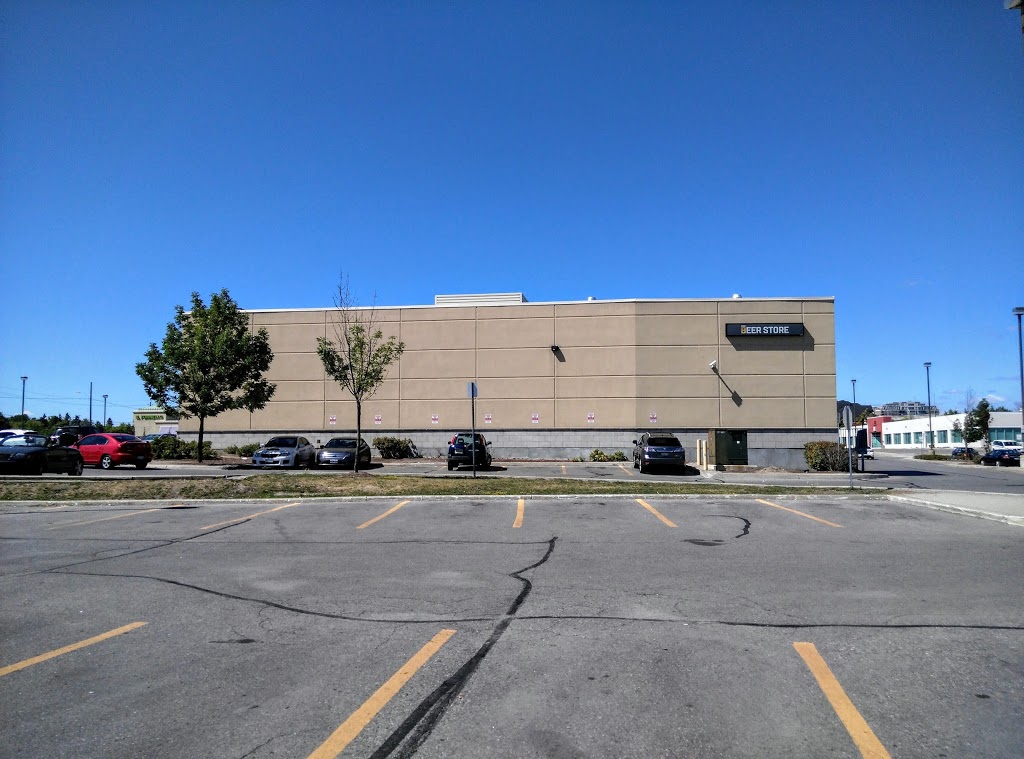 Beer Store | 8825 Yonge St, Richmond Hill, ON L4C 6Z1, Canada | Phone: (905) 762-0482