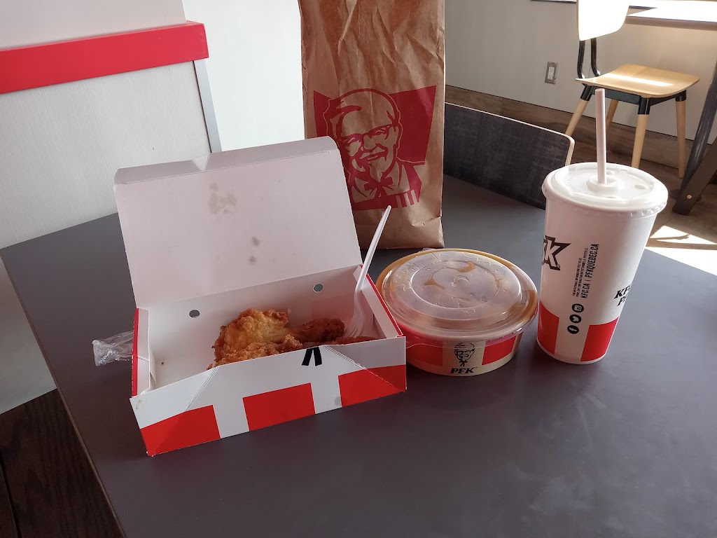 KFC | 58 Lombard Street, ON-15, Smiths Falls, ON K7A 5K2, Canada | Phone: (613) 706-3724