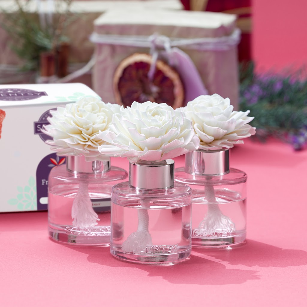 Cindy Pook - Independent Scentsy Consultant | 73 Division St, Acton, ON L7J 3B5, Canada | Phone: (226) 820-4846