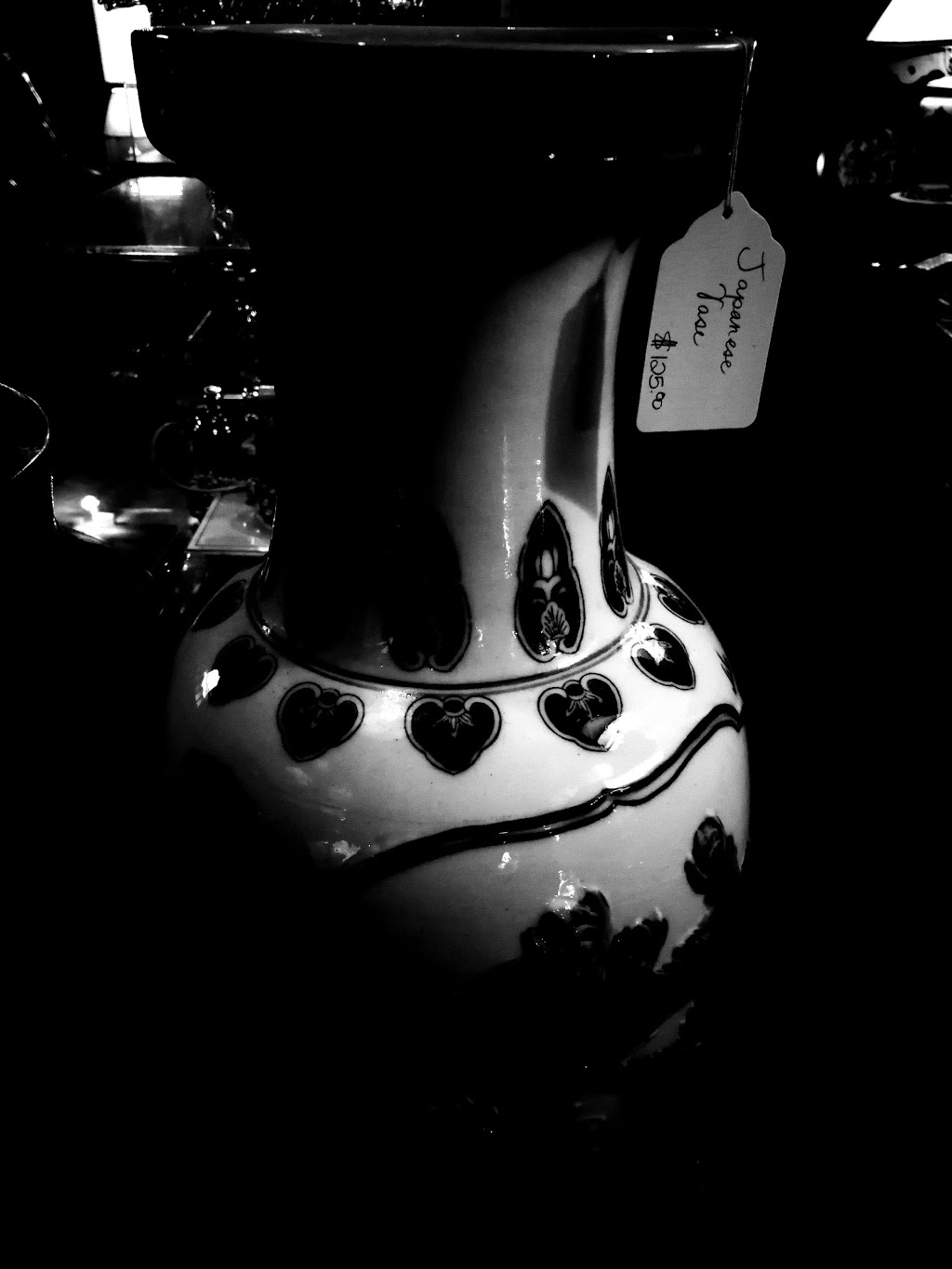 Taylors Antiques | #7-1691 Powick Rd, Kelowna, BC V1X 4L1, Canada | Phone: (250) 862-3870