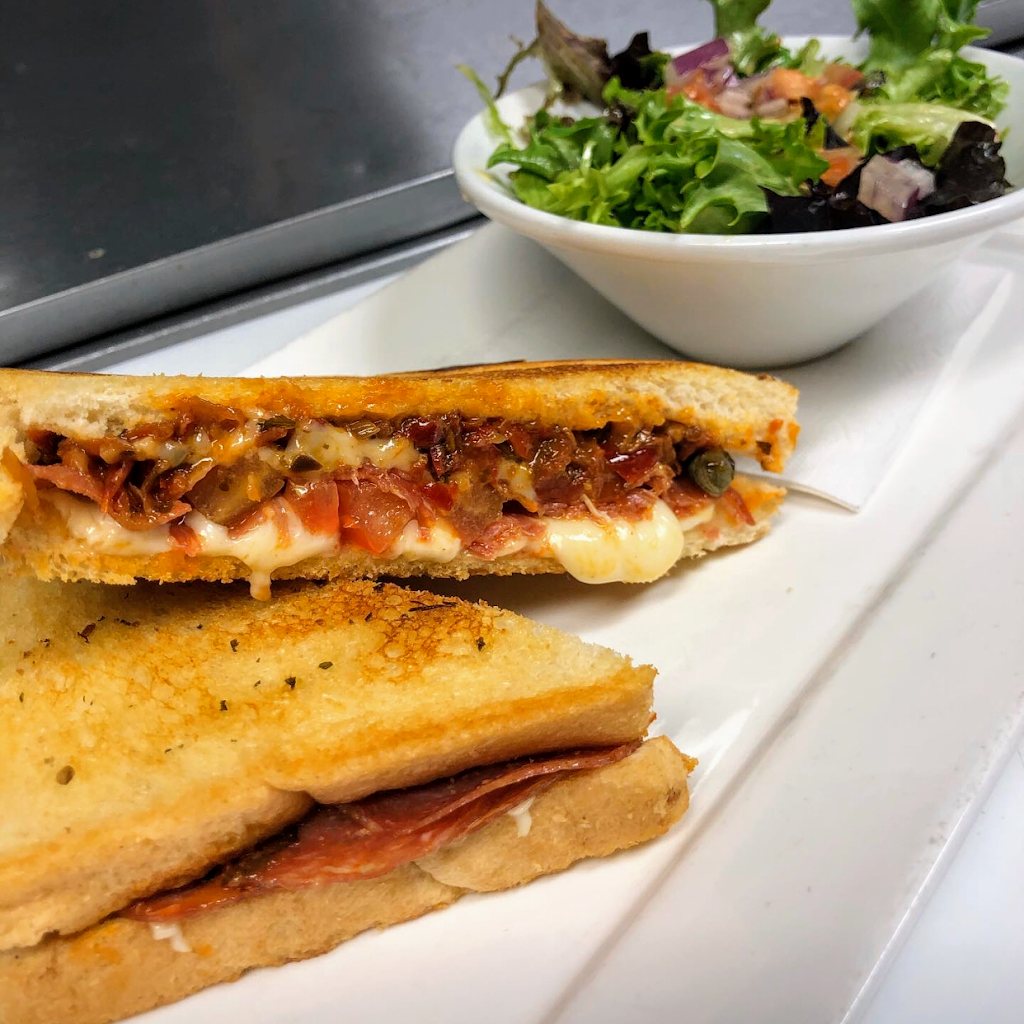 Cibo & Vines | 5842 B Beach Ave, Peachland, BC V0H 1X7, Canada | Phone: (250) 767-2408