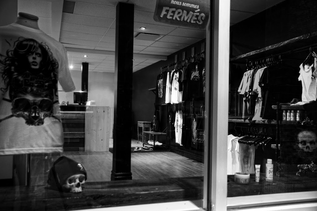 La Roue Noire | 438 Boulevard Jacques Cartier #103, Shannon, QC G3S 1N5, Canada | Phone: (418) 844-9944