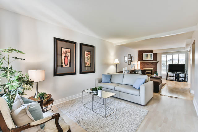 Cleona Barretto - Broker REMAX Crossroads | 8901 Woodbine Ave, Markham, ON L3R 9Y4, Canada | Phone: (647) 385-7877