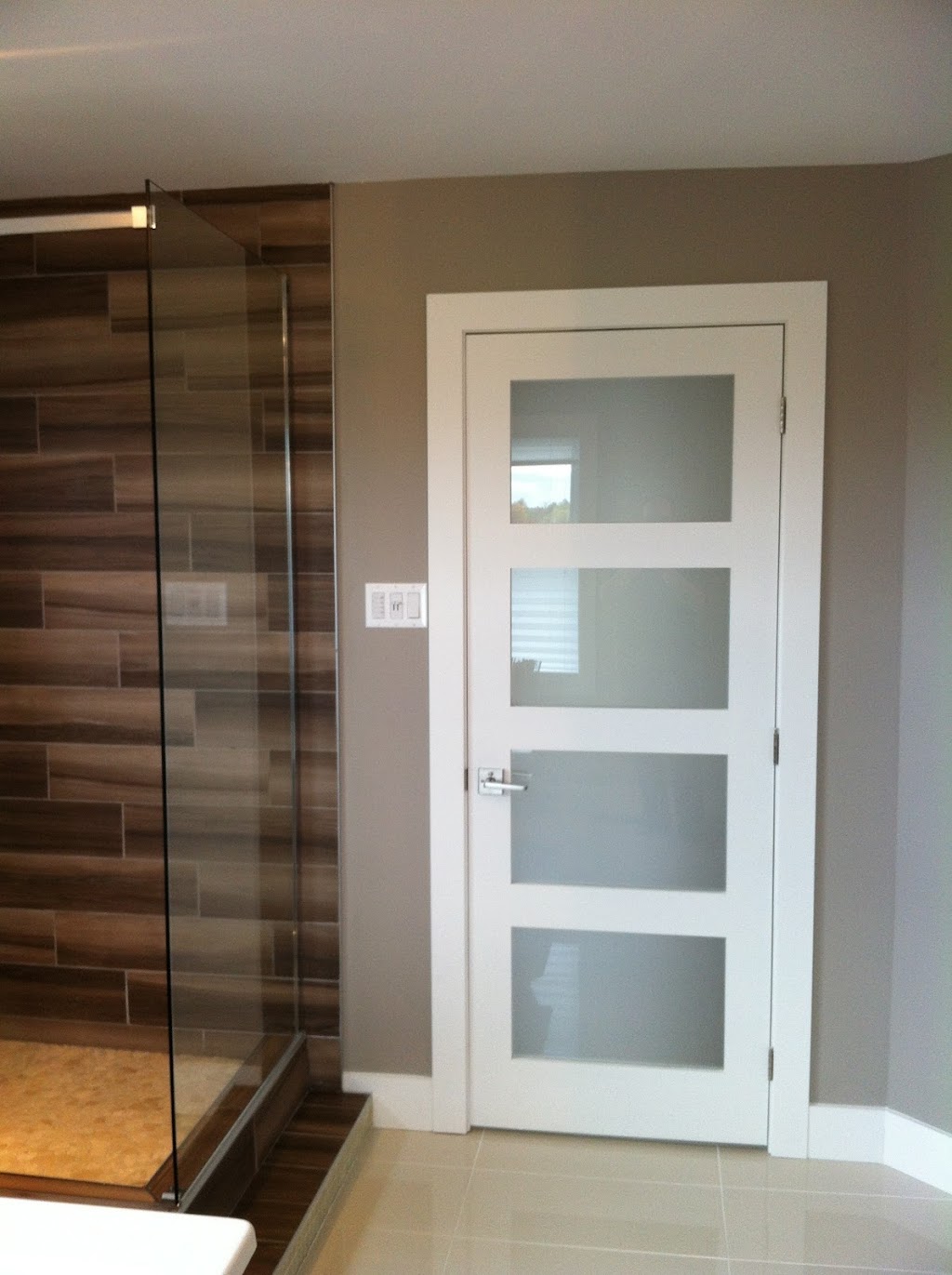 Portes Arco Inc (Les) | 525 Rue de lEscadrille, Trois-Rivières, QC G8T 8N8, Canada | Phone: (819) 378-2726