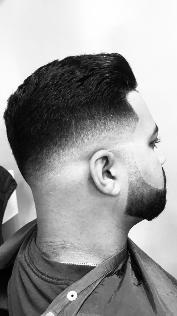 BarberFellas Luxury Barbershop | 45 Burnhamthorpe Rd E, Oakville, ON L6H 7C8, Canada | Phone: (647) 892-3051