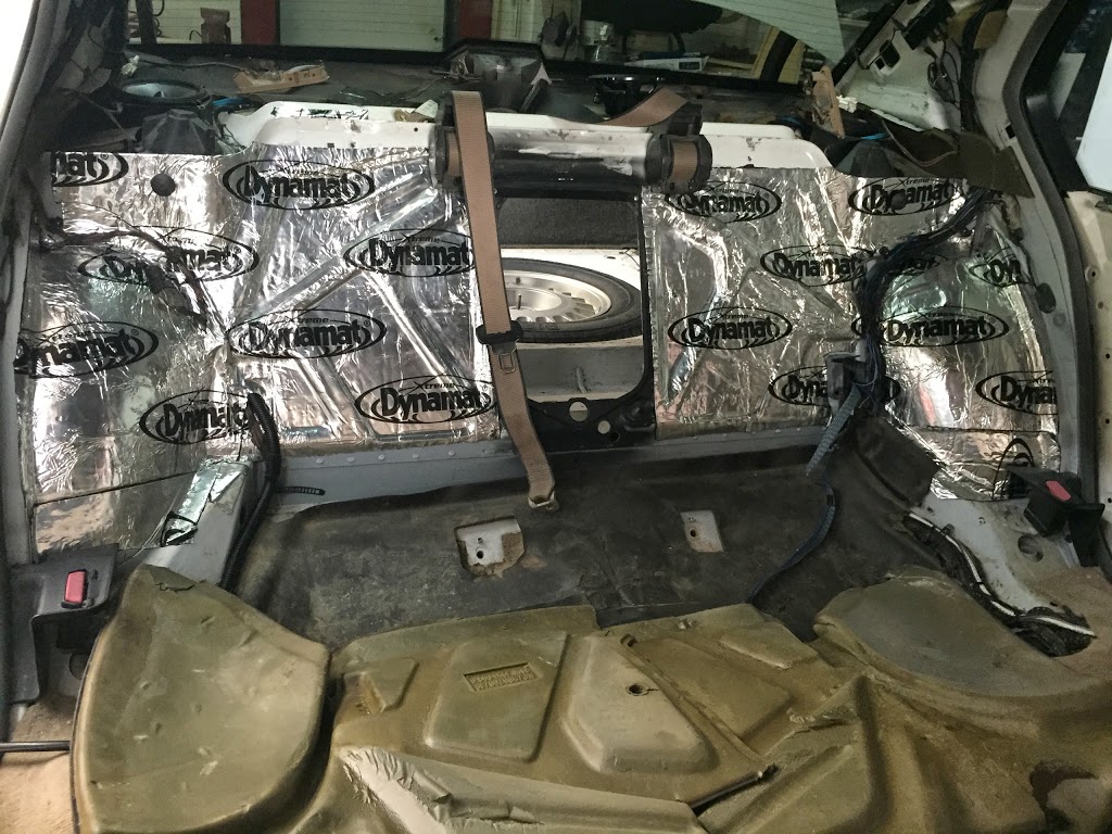 Auto Acoustics | 17 Cure Labelle, Laval, QC H7V 2R7, Canada | Phone: (450) 682-6363