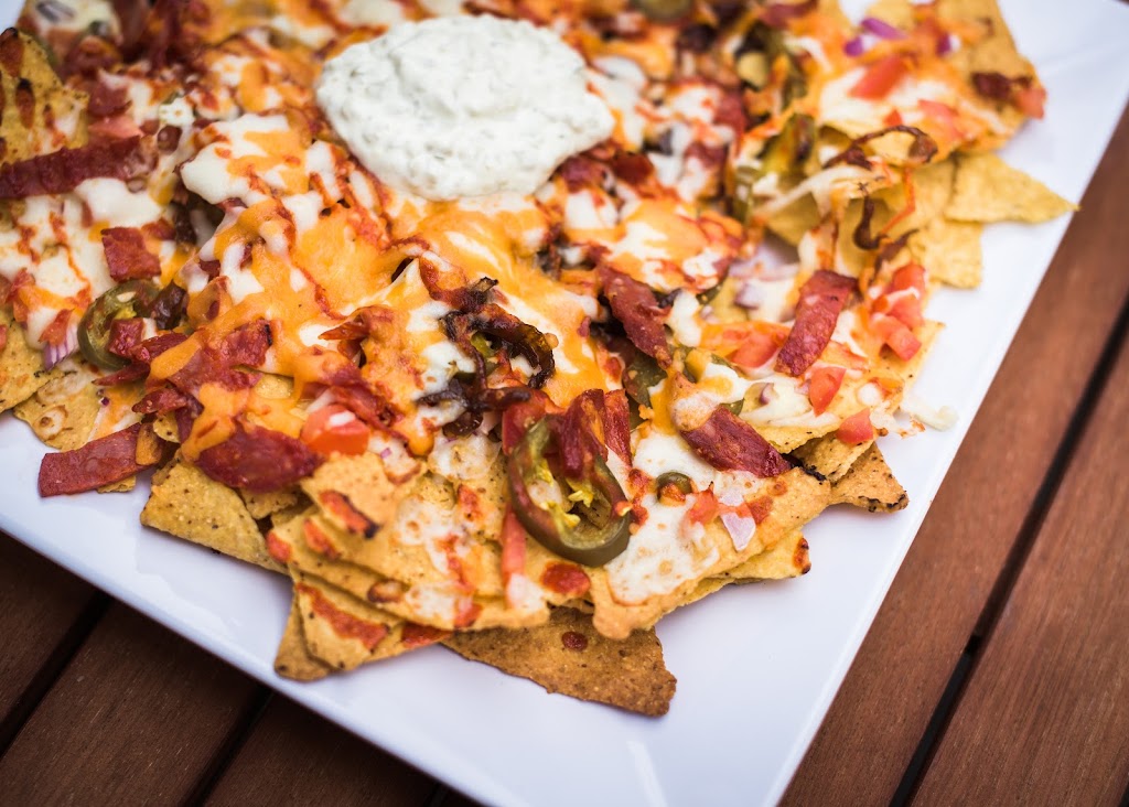 Yaoooo Pizza Pub | 123 Chem. de Kandahar, Mont-Tremblant, QC J8E 1E2, Canada | Phone: (819) 681-4616