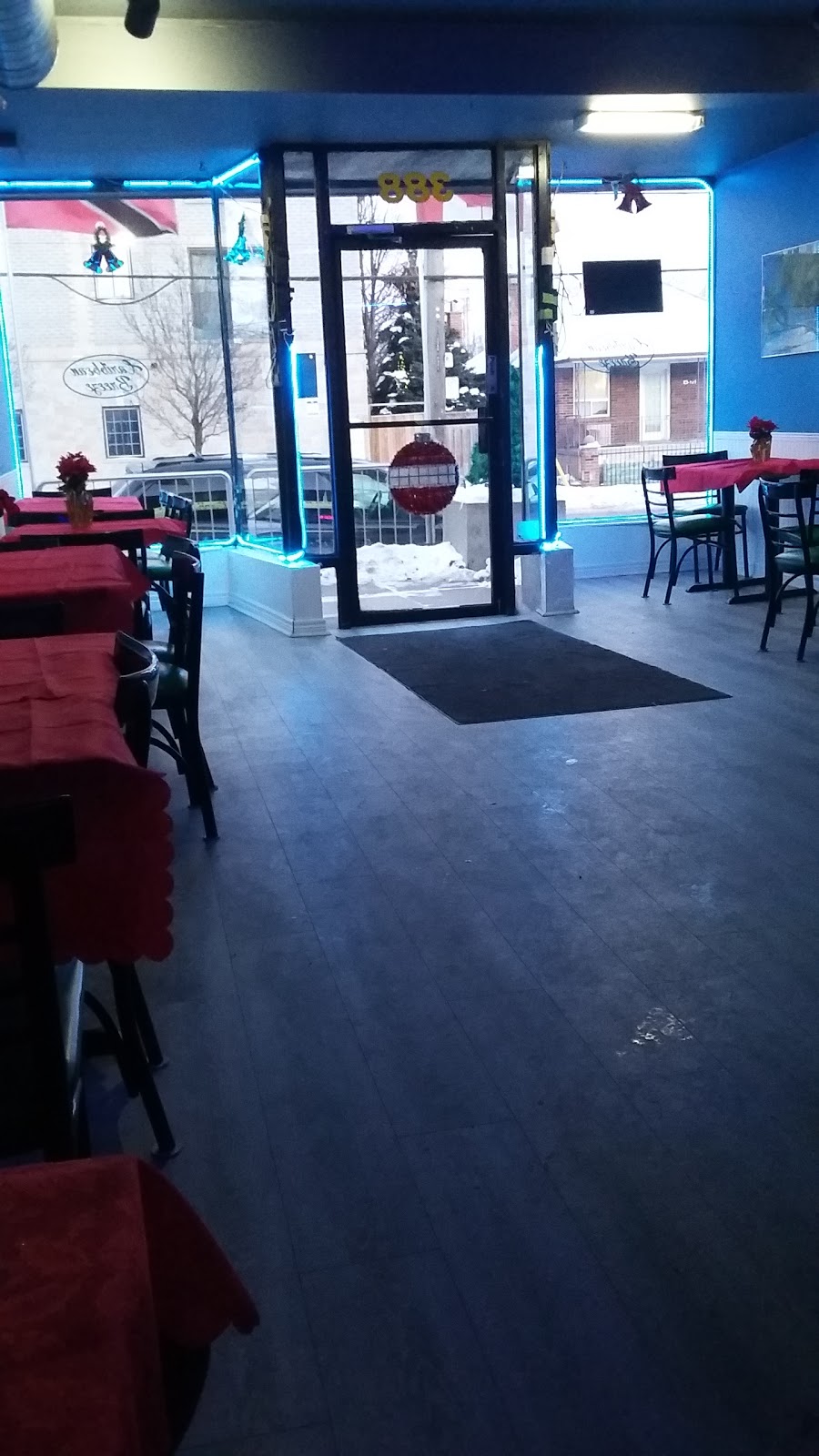 Caribbean Breeze | 388 Royal York Rd, Etobicoke, ON M8Y 2R3, Canada | Phone: (416) 201-9750