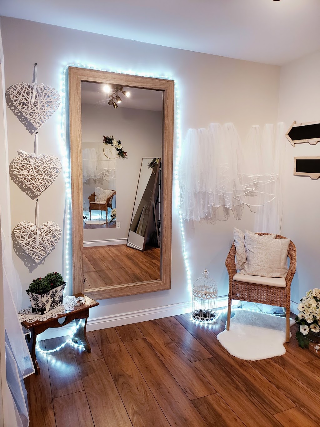 Willemijntjes Bridal | 163853 Brownsville Rd, Brownsville, ON N0L 1C0, Canada | Phone: (226) 231-8294