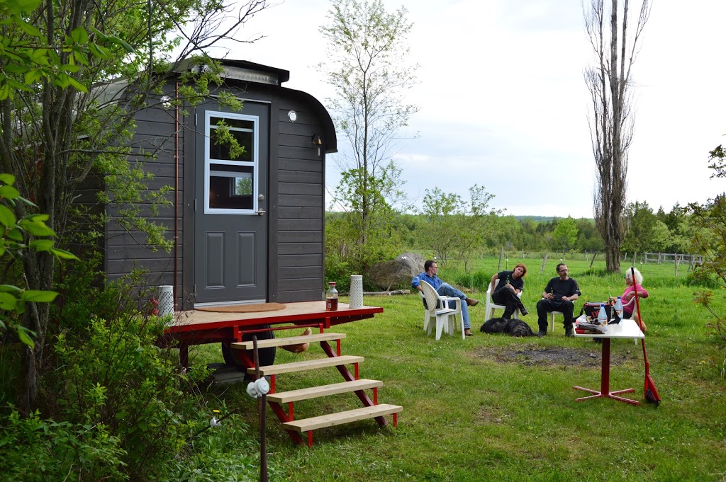 Atelier FRANCOIS BEROUD WAGON-GITANE expo | 209 Chemin de Béthanie, Béthanie, QC J0E 2L1, Canada | Phone: (514) 972-6789