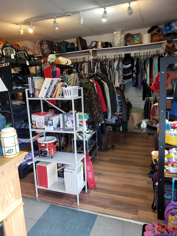 Au coin du Bric à Brack | 647 Rue Notre Dame, Gatineau, QC J8P 1N3, Canada | Phone: (819) 643-0992