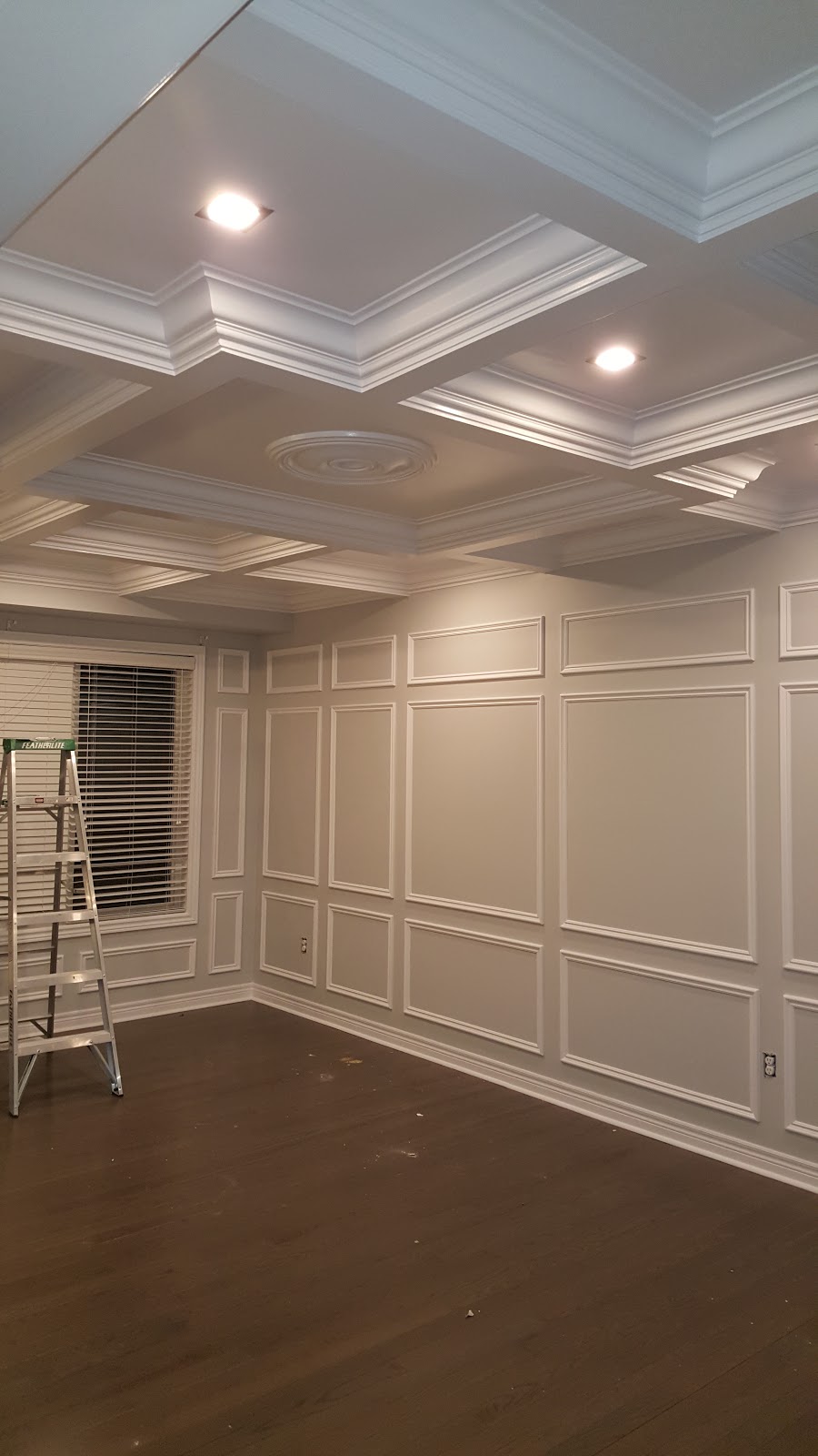 Banipainting& decorating | 1025 Scarlett Rd, Etobicoke, ON M9P 3V3, Canada | Phone: (416) 276-4555