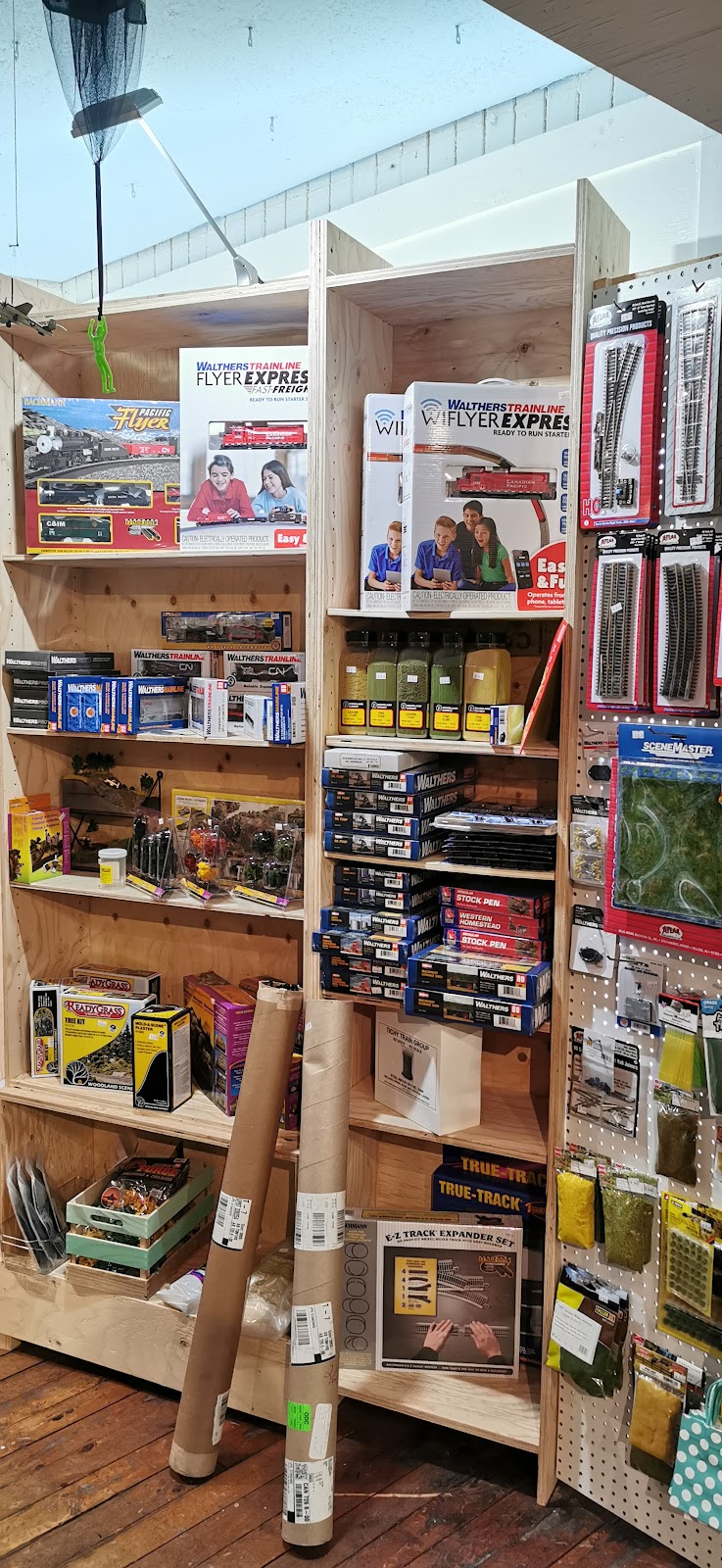Little Toy Factory | 117 3 St, Leslieville, AB T0M 1H0, Canada | Phone: (403) 896-1932