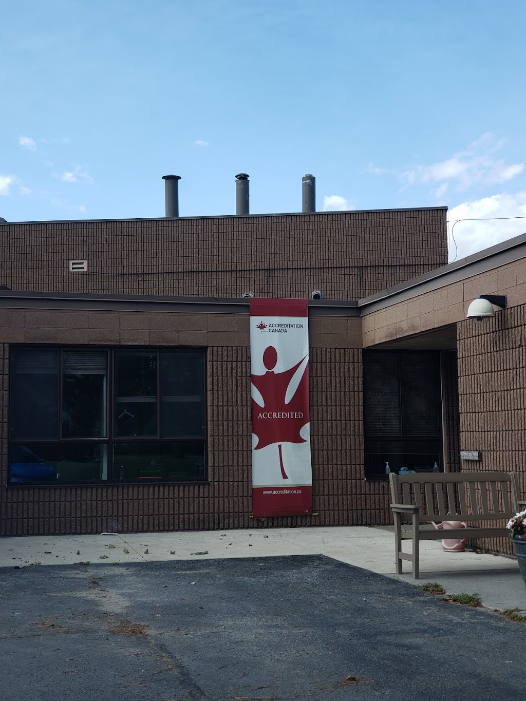 Extendicare Kingston | 309 Queen Mary Rd, Kingston, ON K7M 6P4, Canada | Phone: (613) 549-5010