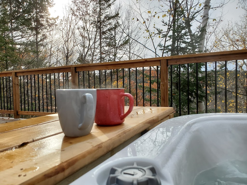 Chalets Pour Tous | rue de la Falaise, Matawinie, QC J0K 1Y0, Canada | Phone: (438) 885-6588