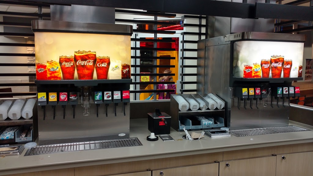 McDonalds | 2510 Hampshire Gate, Oakville, ON L6H 6A2, Canada | Phone: (905) 829-1227