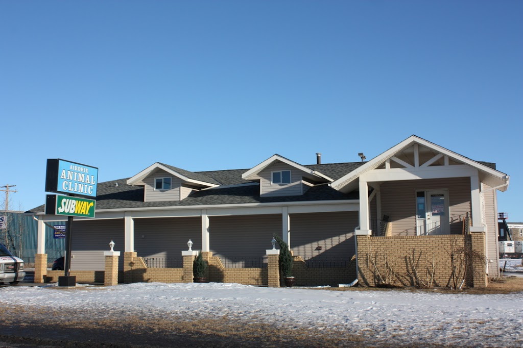 Airdrie Animal Clinic | 117 East Lake Crescent NE #101, Airdrie, AB T4A 2H6, Canada | Phone: (403) 948-3619