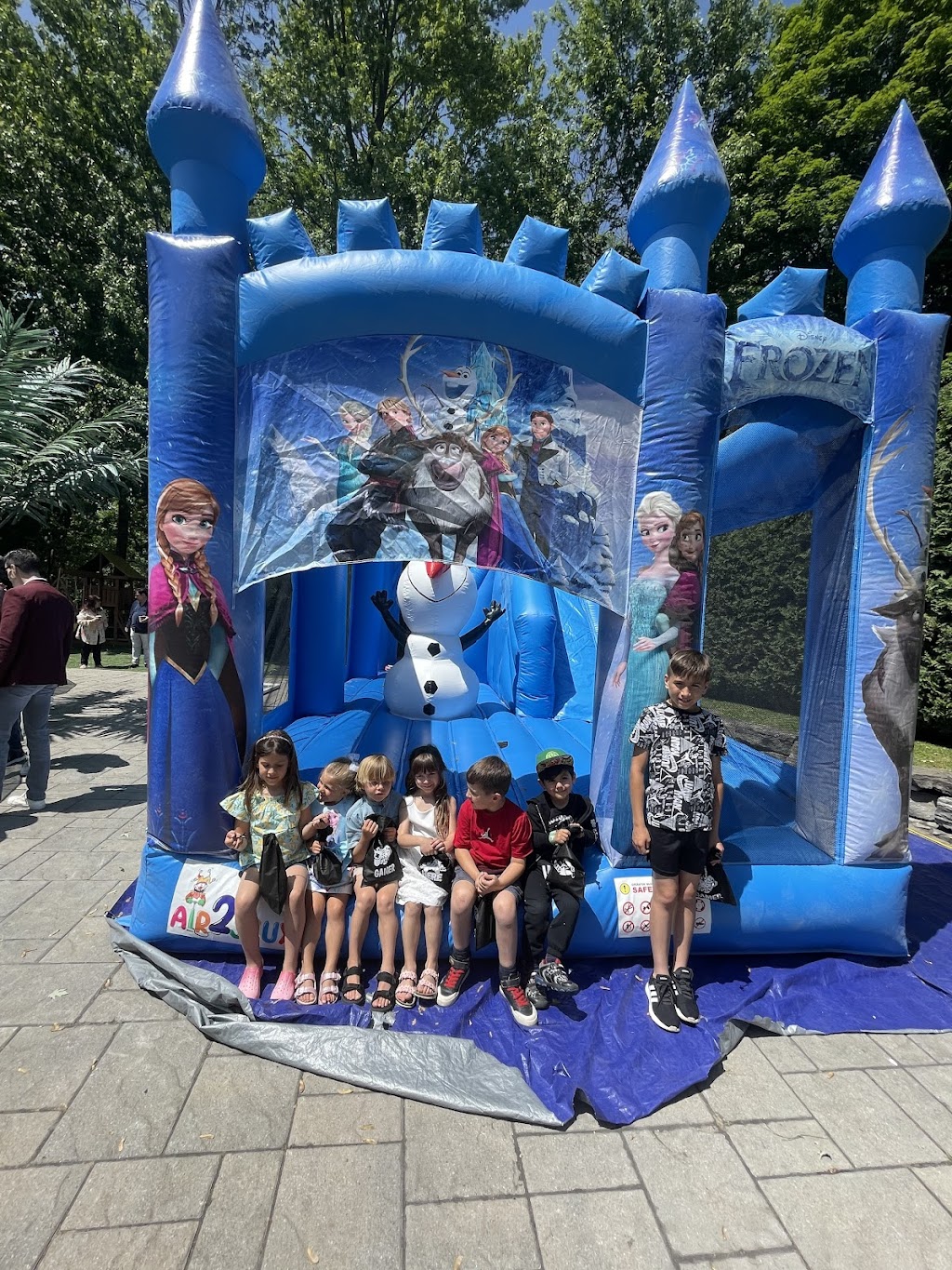 Air2jeux.ca Monteregie | 99 Rue Académie, Salaberry-de-Valleyfield, QC J6T 4W9, Canada | Phone: (844) 665-5389