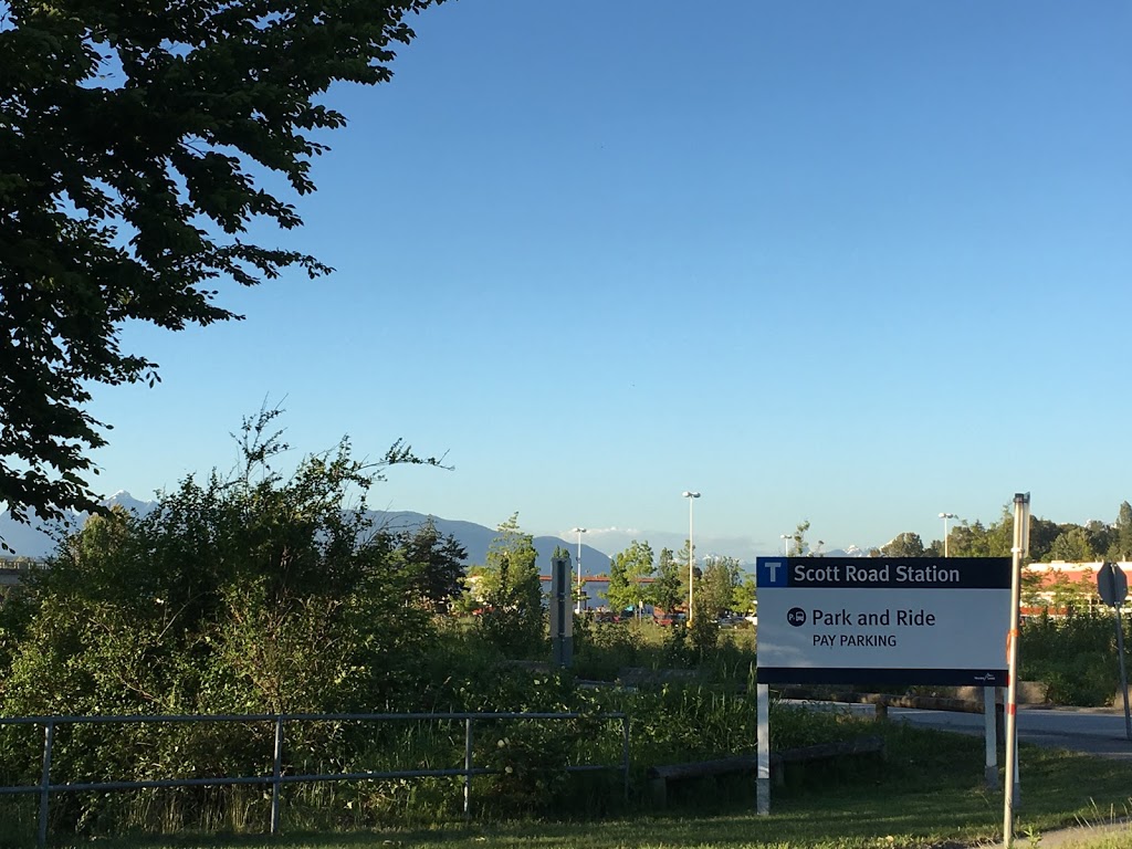Scott Road Park and Ride | 12515 110 Ave, Surrey, BC V3V 3J8, Canada | Phone: (604) 662-7275