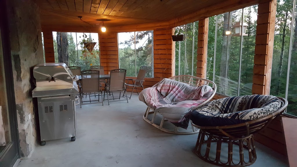 Auberge Carcajou | 305 Chem. Lévesque, Saint-David-de-Falardeau, QC G0V 1C0, Canada | Phone: (418) 673-1991