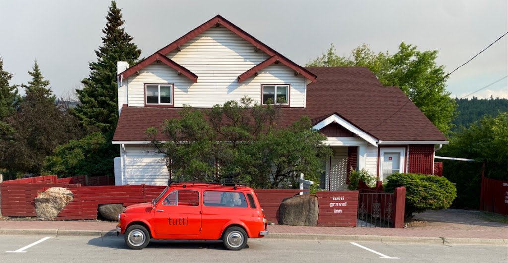 Tutti Gravel Inn | 1411 Cariboo Hwy #97, Clinton, BC V0K 1K0, Canada | Phone: (604) 815-8653