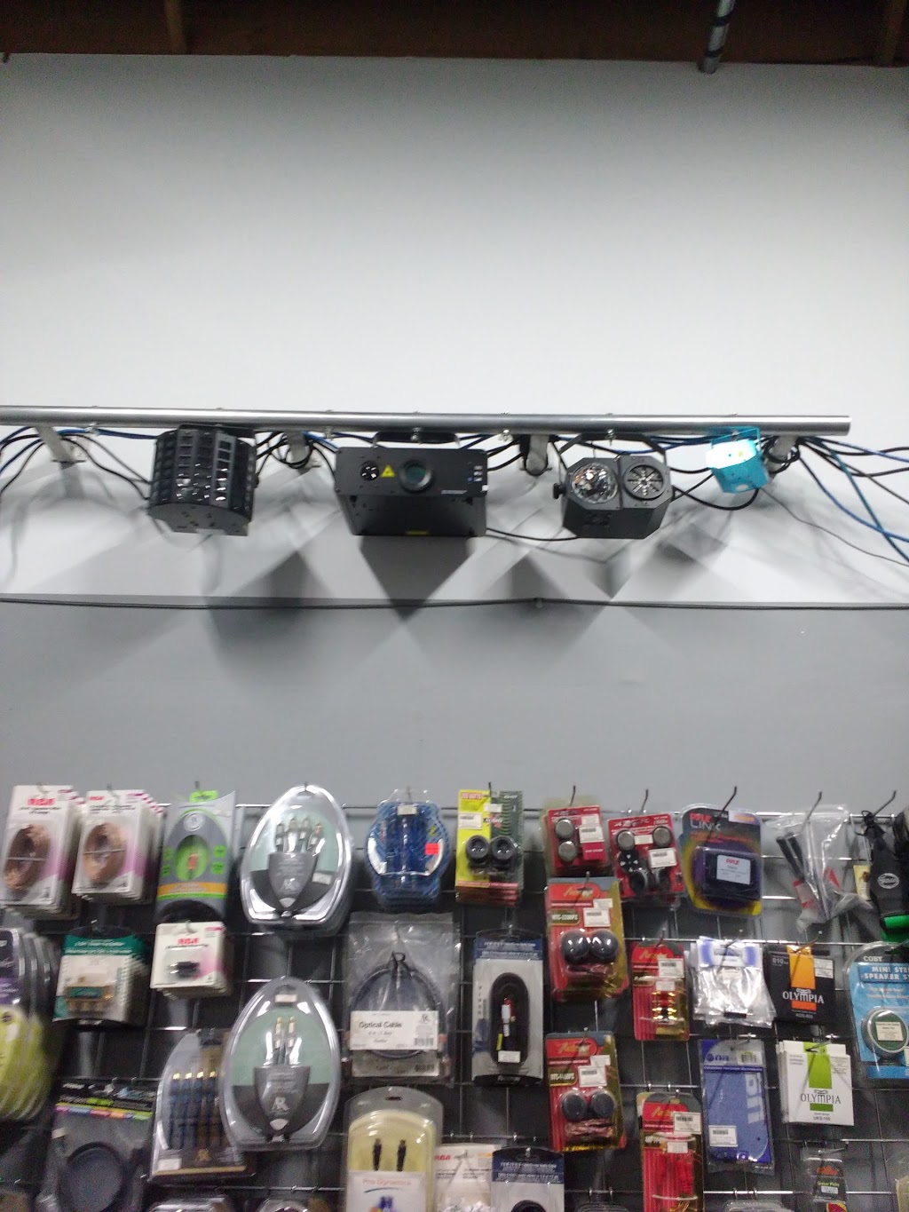 Sound-Lite Sales/Service/Rentals | 55 Mordaunt St, Winnipeg, MB R3B 3P6, Canada | Phone: (204) 233-1739