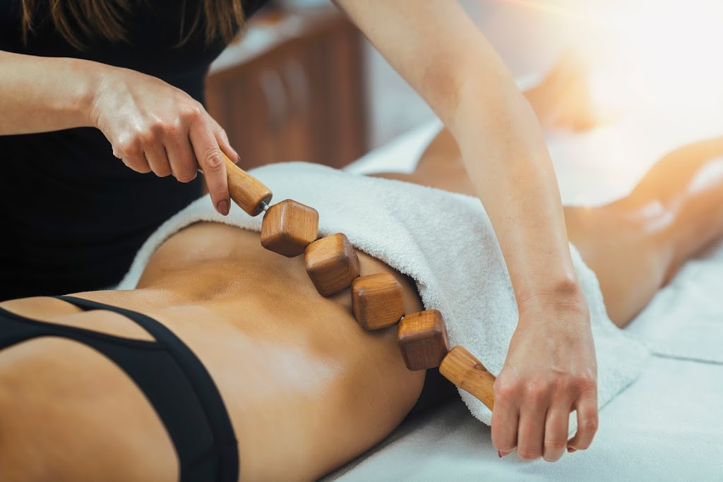 Esthetisoins | 1296 Rue Foch, Verdun, QC H4H 2R3, Canada | Phone: (514) 618-0953