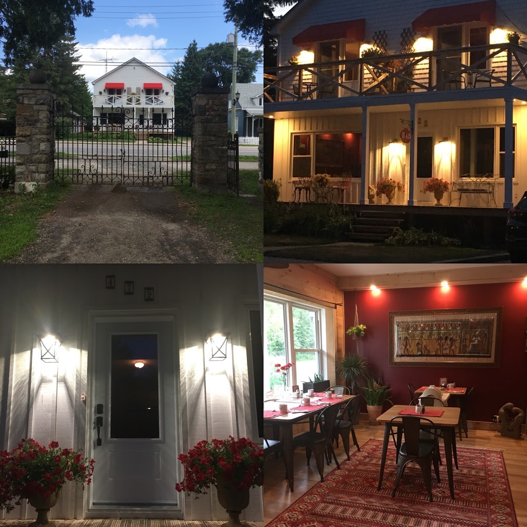 Aux Auvents Rouges | 479 Rue Notre Dame, Montebello, QC J0V 1L0, Canada | Phone: (514) 234-5444