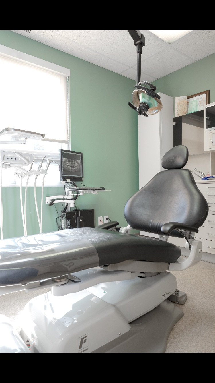 Centre Dentaire Mercier | 7631 Rue Centrale, LaSalle, QC H8P 1L1, Canada | Phone: (514) 363-7414