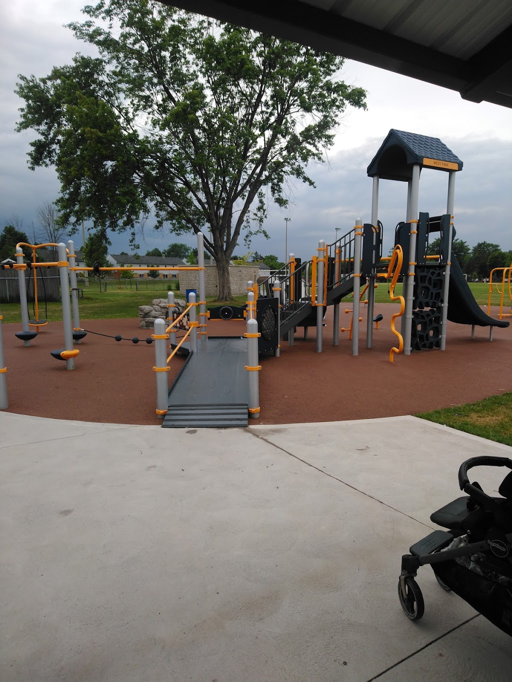 West Park | 78 Louth St, St. Catharines, ON L2S 2T4, Canada