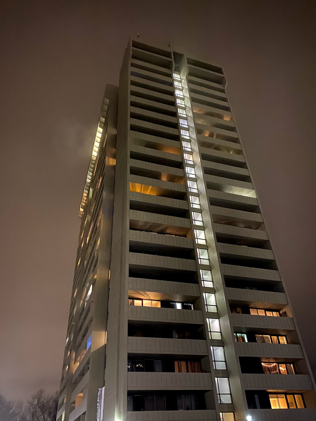 Prince Of Wales Complex | 1401 Prince of Wales Dr, Ottawa, ON K2C 3J8, Canada | Phone: (613) 224-6059