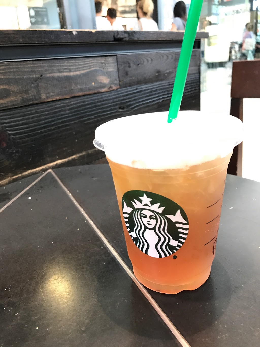 Starbucks | 7999 Boulevard des Galeries dAnjou E-029, Anjou, QC H1M 1W9, Canada | Phone: (514) 354-7834