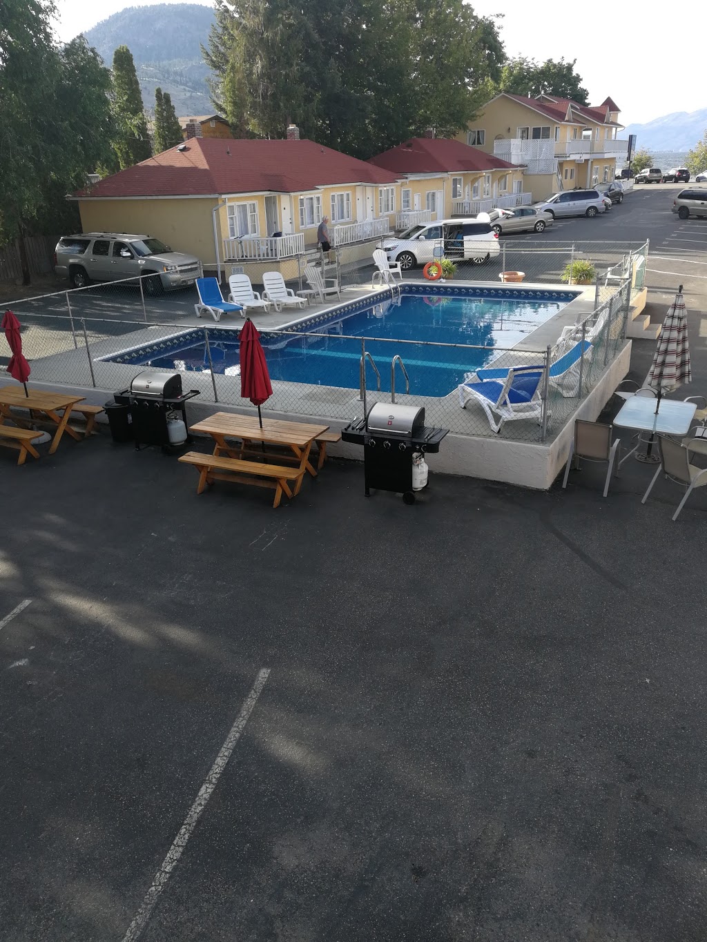 Crown Resort | 950 Lakeshore Dr W, Penticton, BC V2A 1C1, Canada | Phone: (866) 447-9610