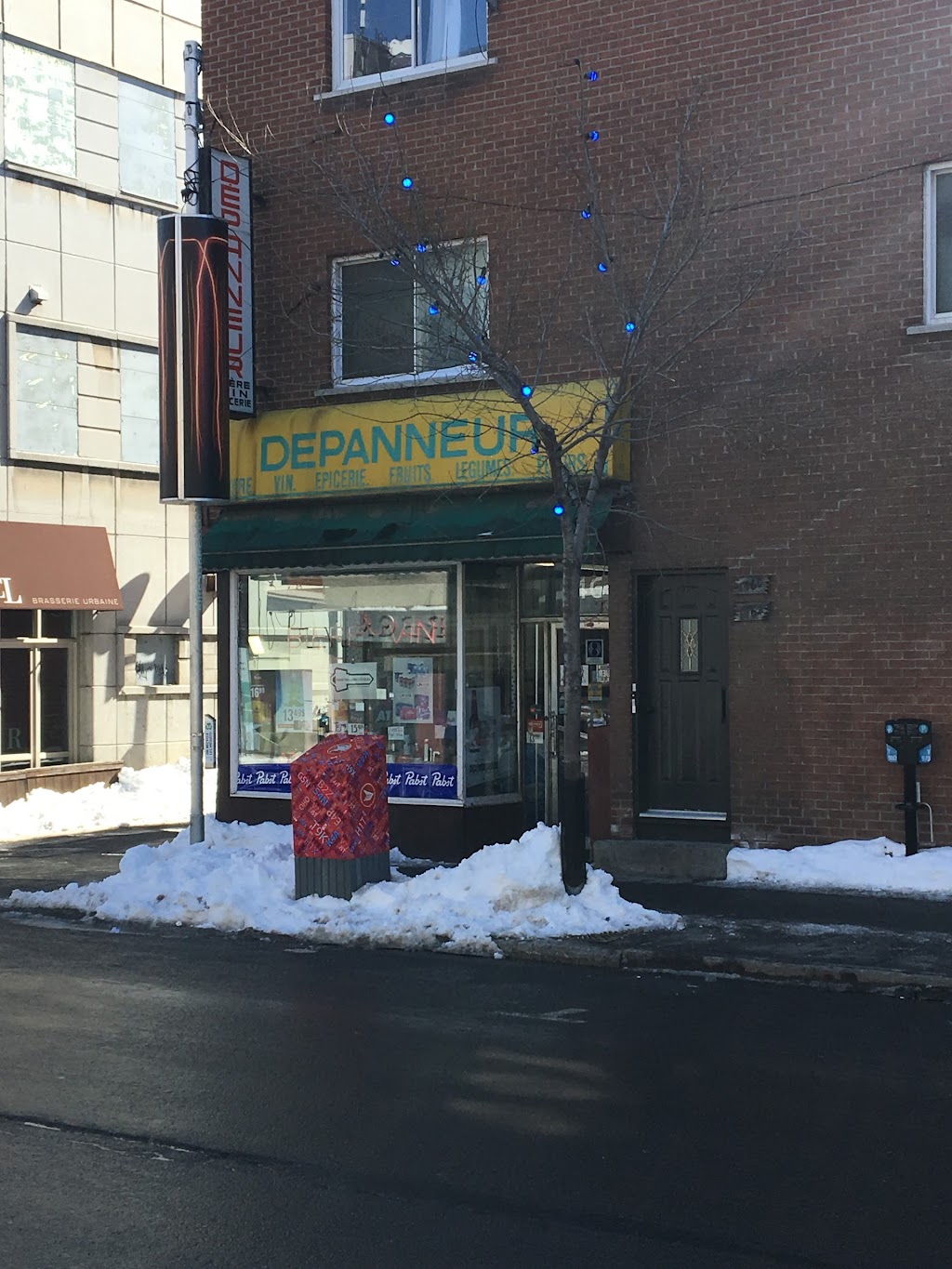 Dépanneur Centre-Sud | 1464 Rue Sainte-Catherine E, Montréal, QC H2L 2H8, Canada | Phone: (514) 524-7563